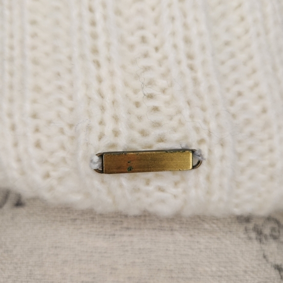 Vintage white winter hat - Picture 5 of 5